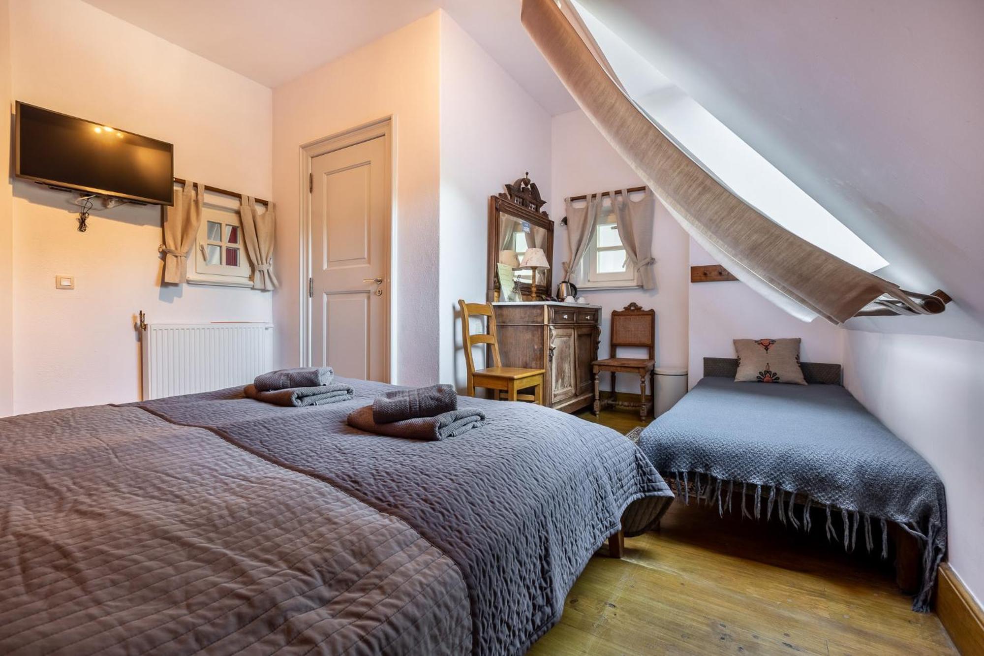 Bed and Breakfast Gosciniec Pod Zajacem à Oleśnica Extérieur photo