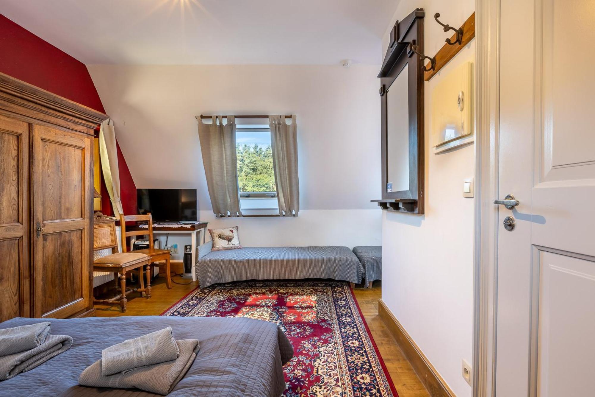 Bed and Breakfast Gosciniec Pod Zajacem à Oleśnica Extérieur photo